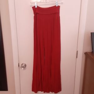 red skirt/pants